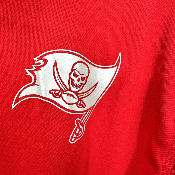 Tampa Bay Buccaneers Mens Large 1/4 Zip Pullover Jacket NFL Red Fanatics NEW - Picture 2 of 10